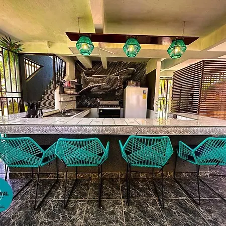 Le Central - Beach Hostel Vibe - Groups Uvita Exterior photo