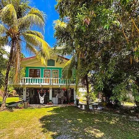 Le Central - Beach Hostel Vibe - Groups Uvita Exterior photo